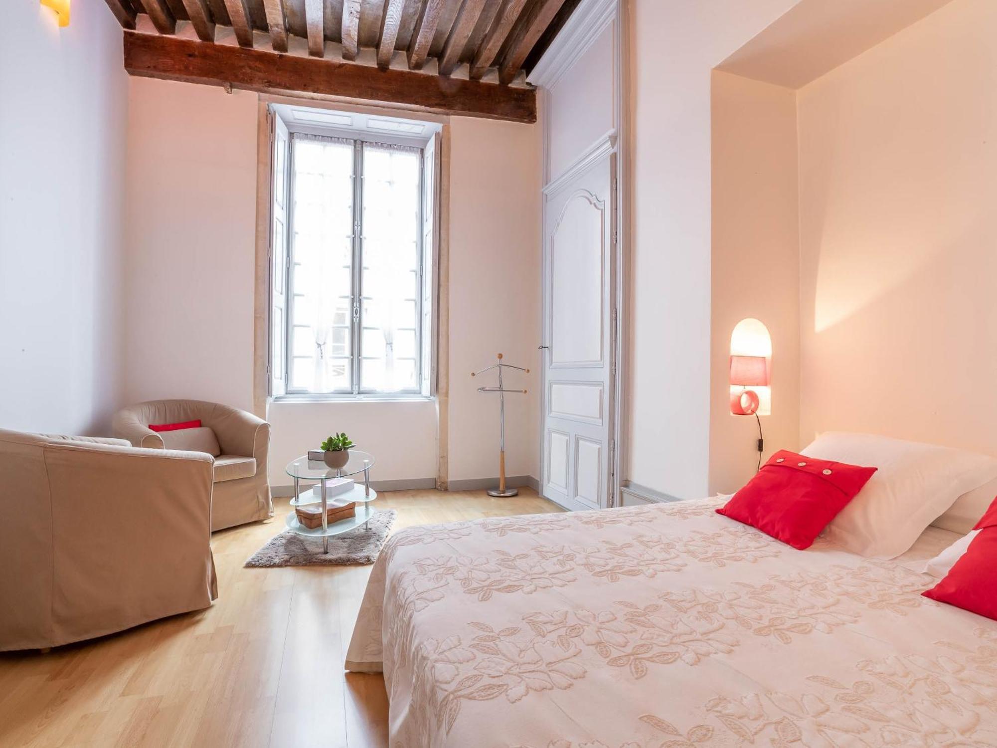 Residence Beaune Sweet Home, 4 Appartements D'Exception Avec Parking Inclus Номер фото